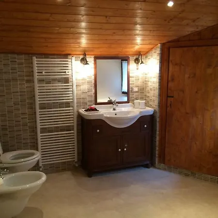 Casa Laura Castel del Monte (Abruzzo)